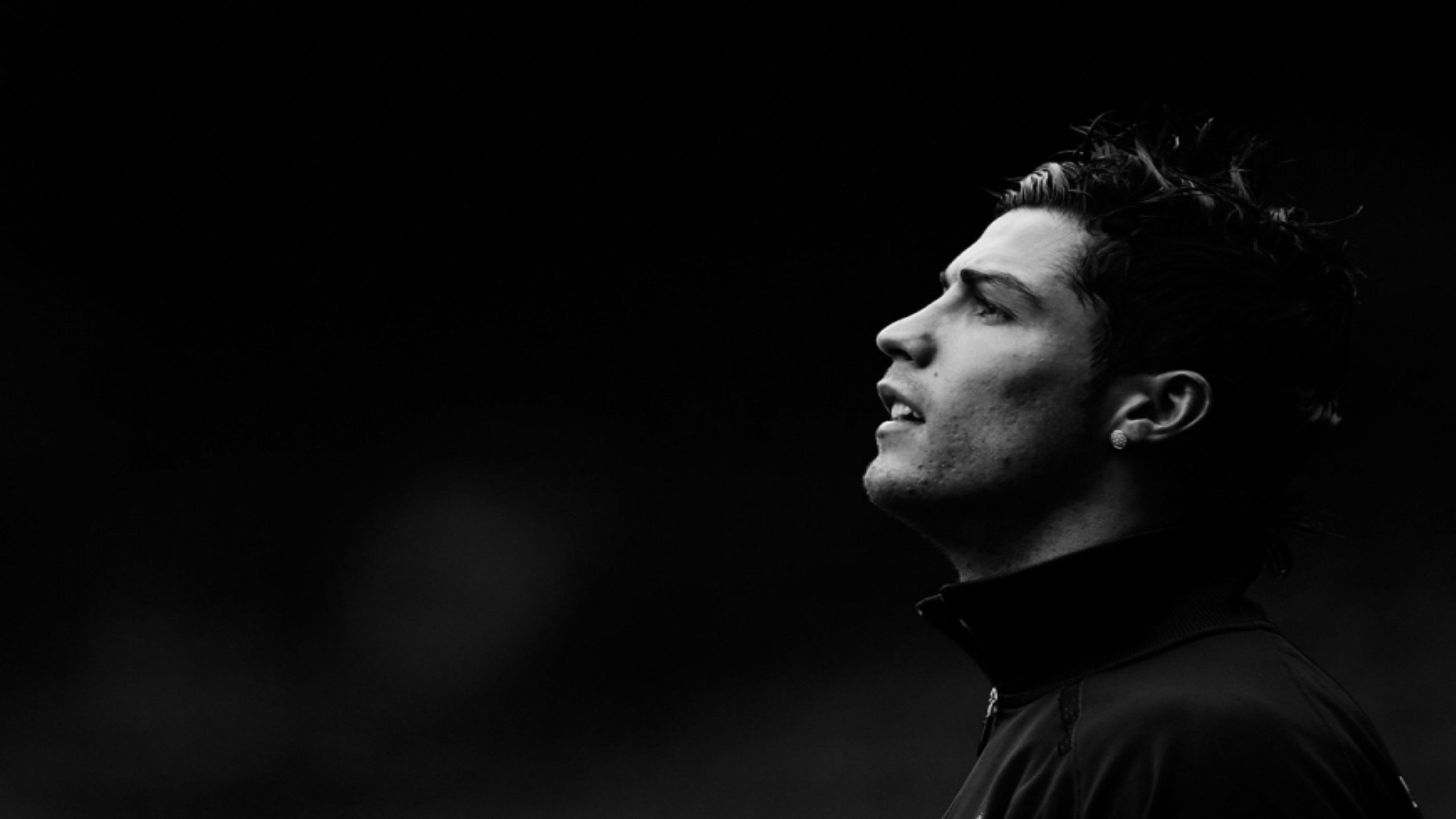 开云app下载-姆巴佩头槌定音，点射绝杀！尤文图斯遭遇联赛三连败，欧冠资格拉响警报，姆巴佩头槌点射绝杀，尤文三连败欧冠资格告急